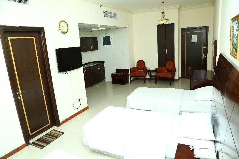 Golden Square Hotel Apartments Dubái Exterior foto