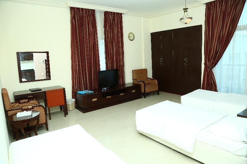Golden Square Hotel Apartments Dubái Exterior foto